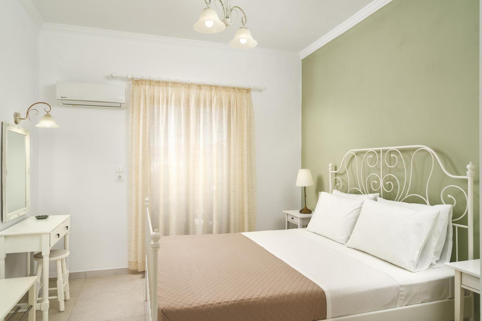 Patrinos Studios Alykanas  Extérieur photo
